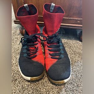 NIKE HYPERDUNK FLYKNIT Men's Athletic Sneakers Size 9